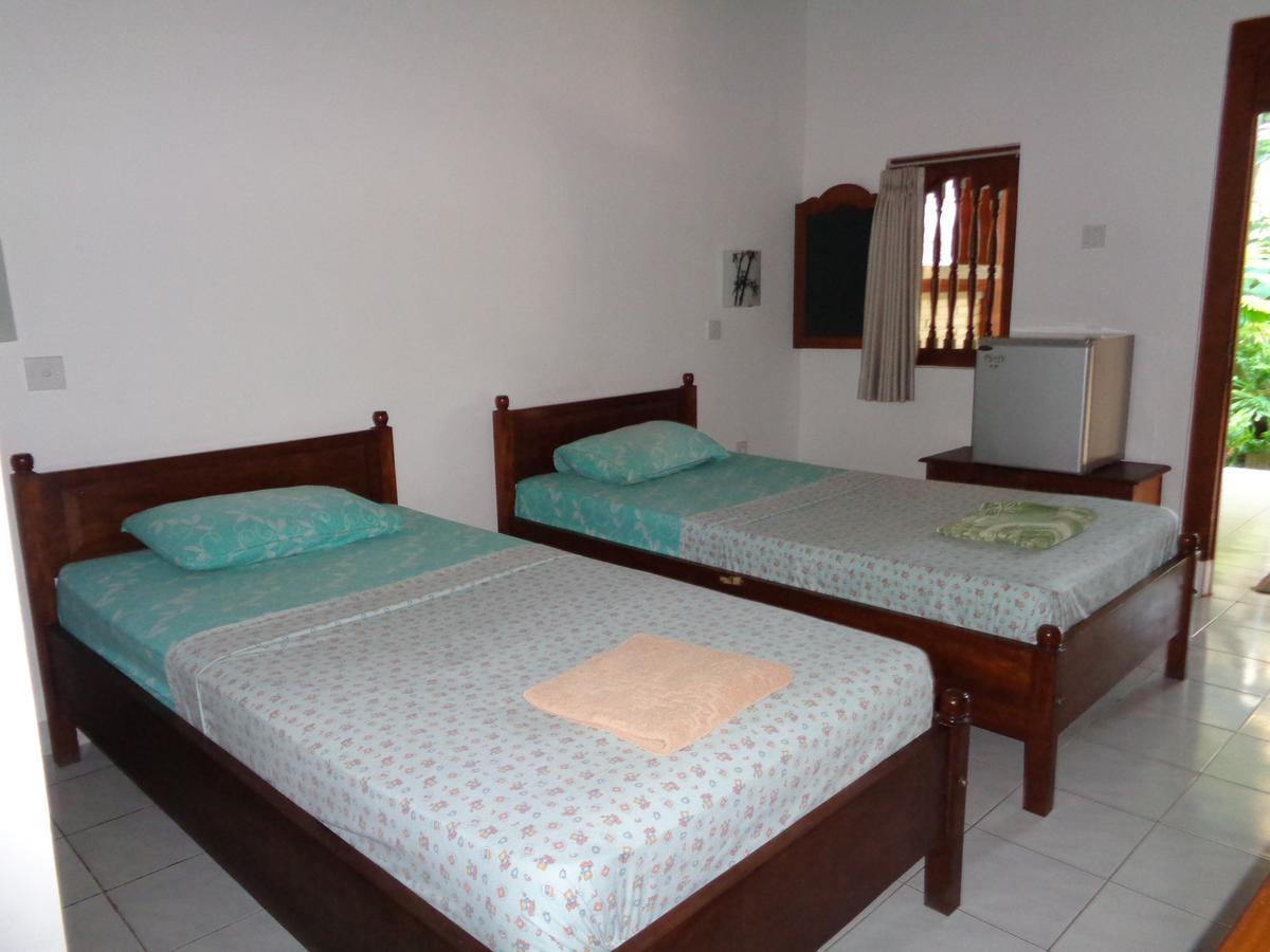Yulia 1 Bed and Breakfast Sanur Exterior foto