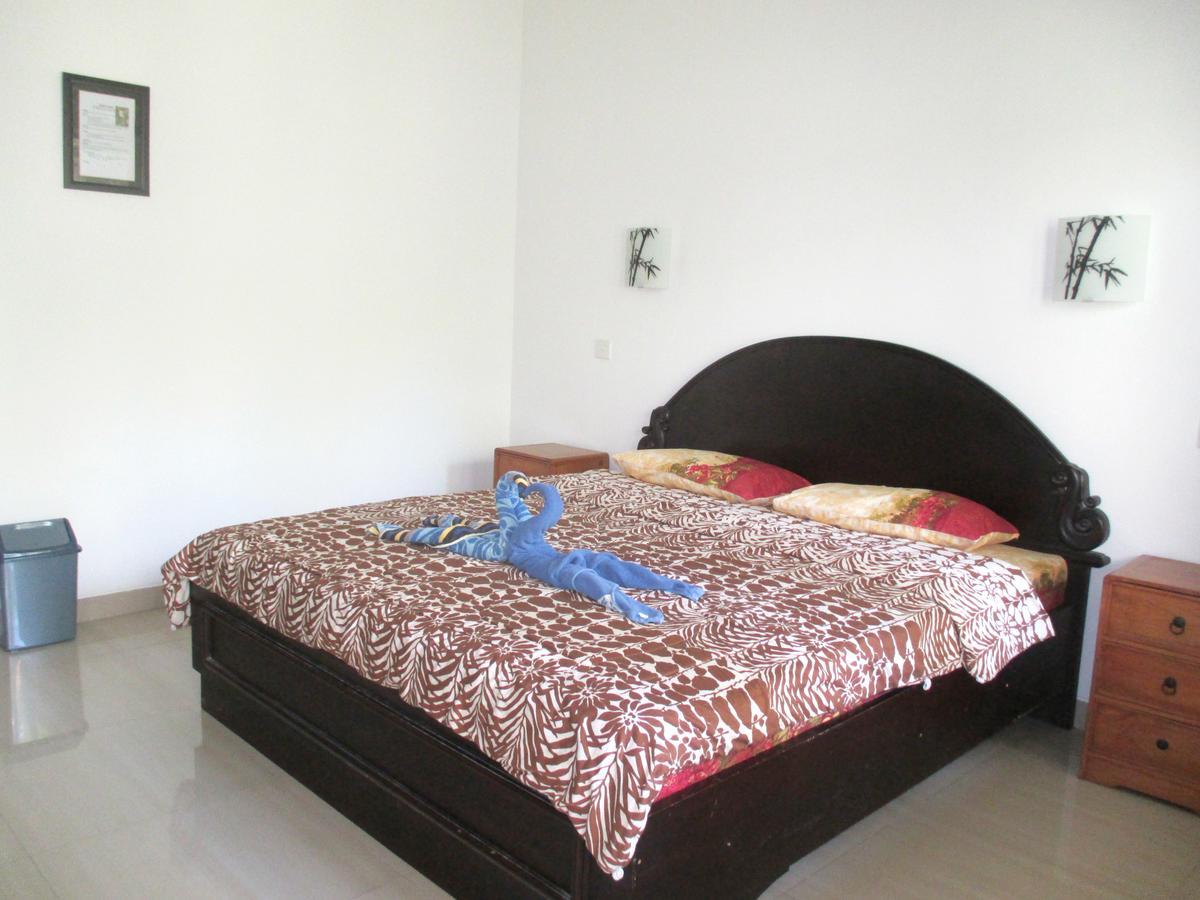 Yulia 1 Bed and Breakfast Sanur Exterior foto